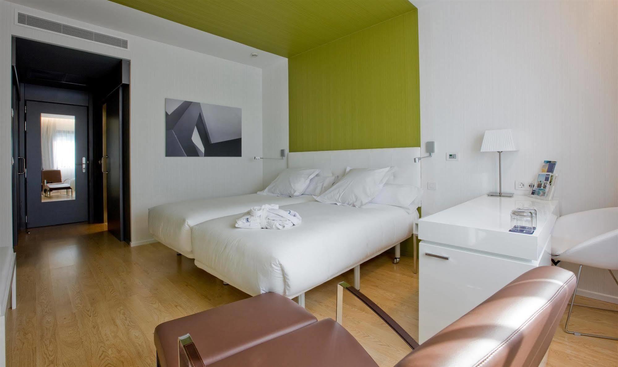 Hotel Zentral Castellana Norte Madrid Szoba fotó